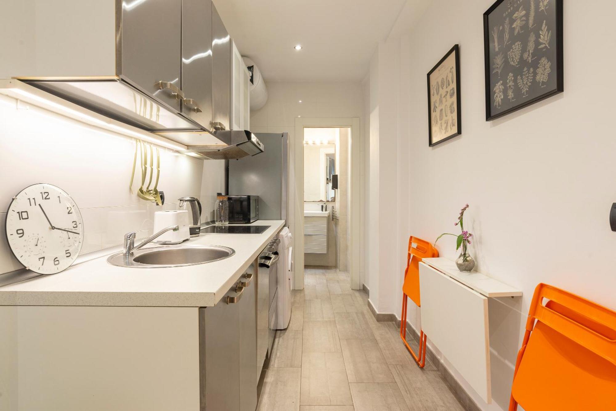 Andres Perez & Quiet Courtyard By Ele Apartments Málaga Buitenkant foto